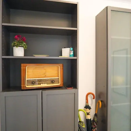 Radio Apartment