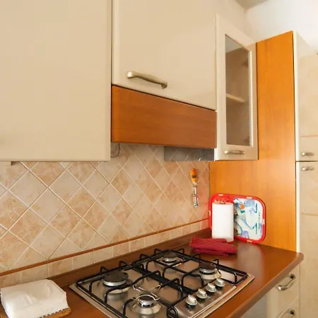 Radio Apartment *